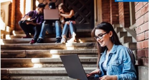 Choosing-the-Right-Job-Skills-Training-course-for-Bachelors-degree-students-in-the-UK